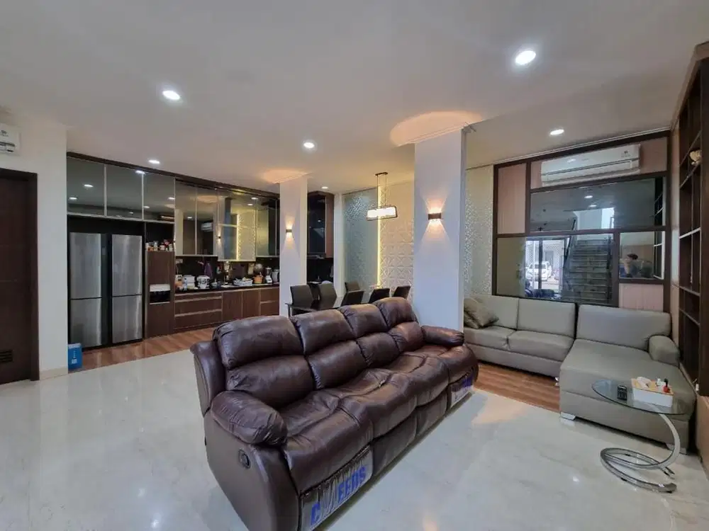 Disewakan Rumah Golf Island Pik FullFurnish 8x15 2LT Ready Unit