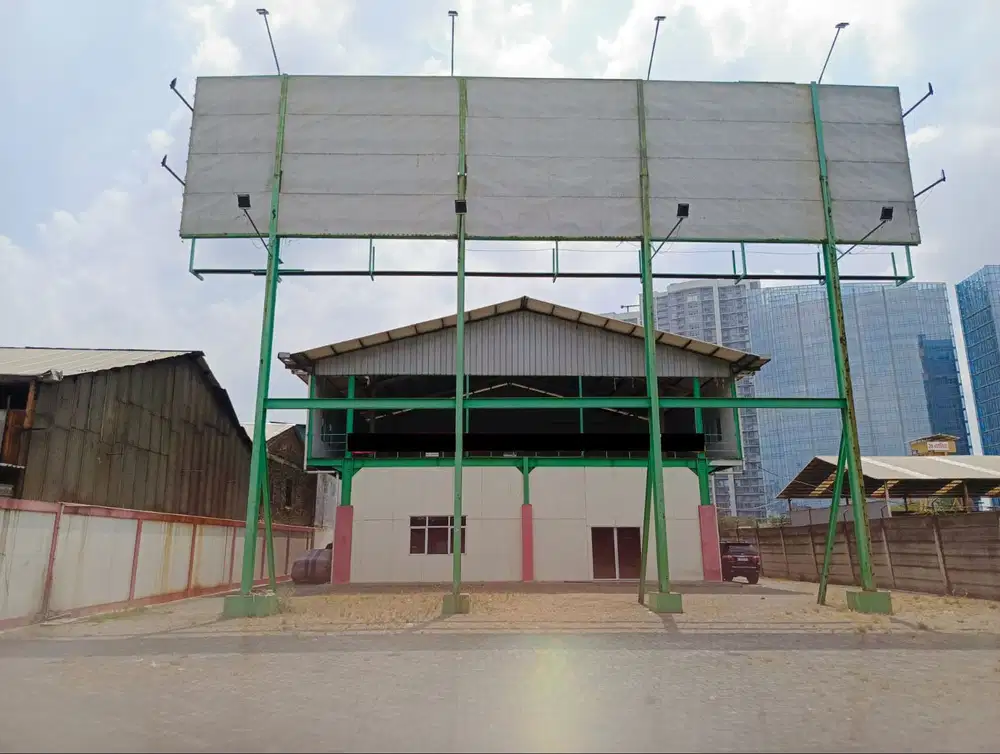 Gedung Komersil Cocok Untuk Showroom Kantor Di Puri Jakarta Barat