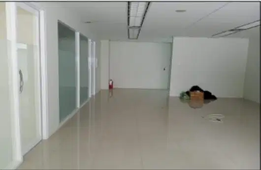 Sewa kantor di Jakarta Bank Index 123M² partisi 190k Nego