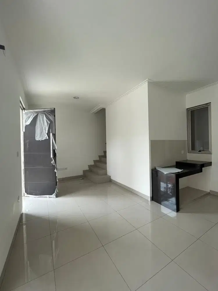 Disewa Murah! Rumah Kosongan Include AC