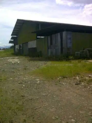 Tanah Di Soekarno Hatta - Henny