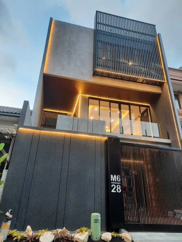 Dijual Rumah mewah Minimalis di Taman Permata Buana.