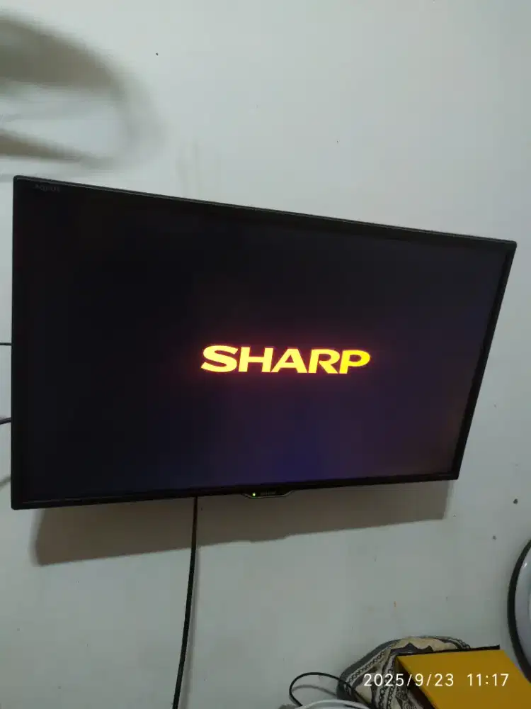 Tv digital merk Sharp 24 inc