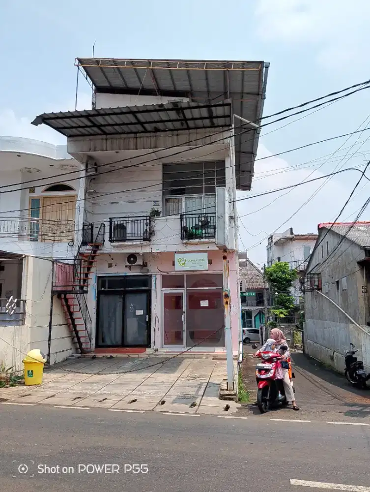 Disewakan 2 unit ruang untuk usaha