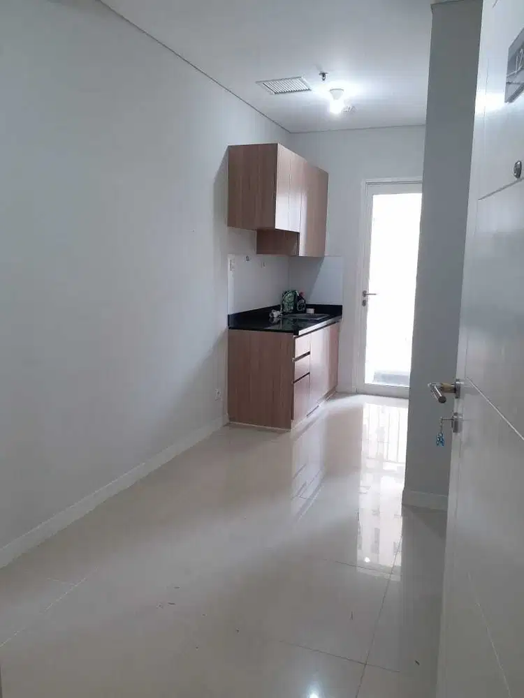 Disewakan Apartemen Madison Park dekat mall Central Park,UNTAR