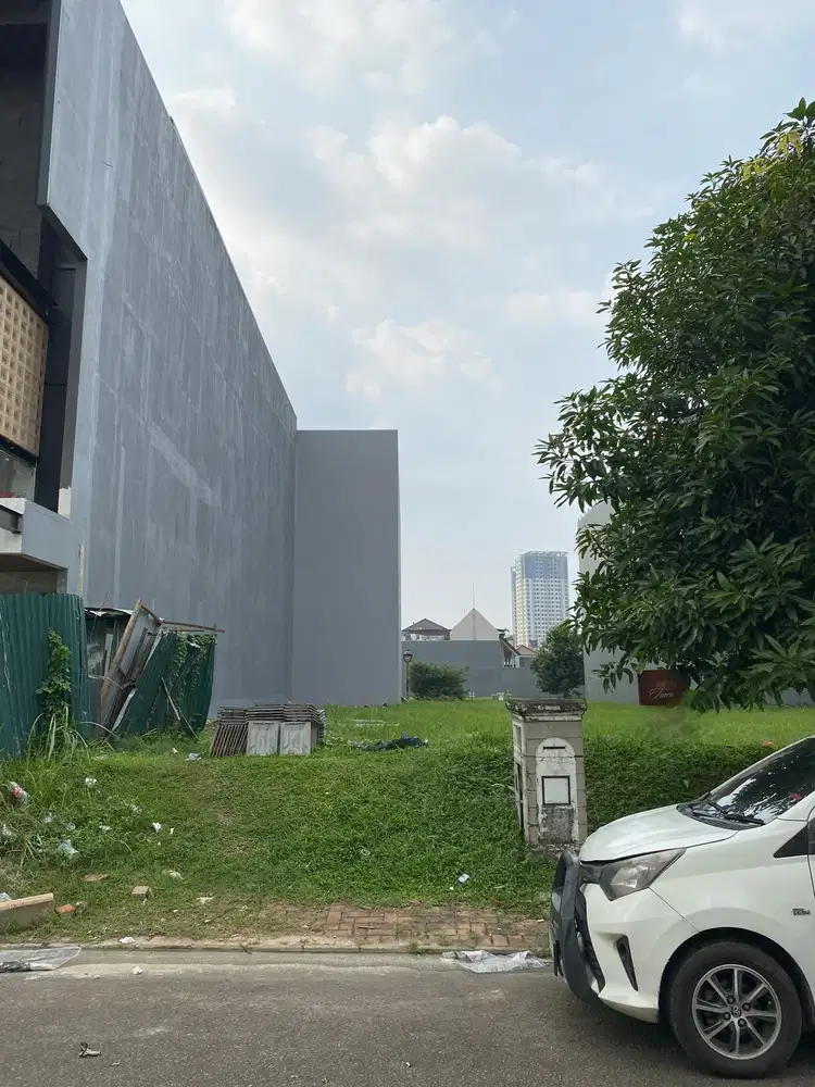 KAVLING EKSLUSIF DI PONDOK HIJAU GOLF GADING SERPONG, HADAP SELATAN