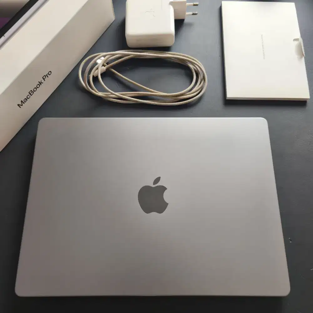 MACBOOK PRO 14 INCH 2021 M1 PRO 16/512GB SPACE GRAY EX GARANSI RESMI