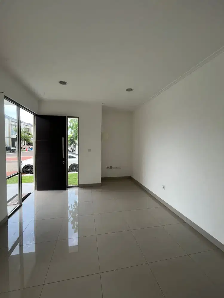 sewa rumah 2 lantai PIK 2 uk 8x10m kosongan posisi hook