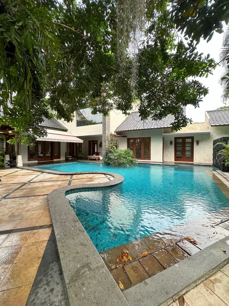 Rumah Luas Mewah Strategis DI Cilandak Cipete Jakarta Selatan