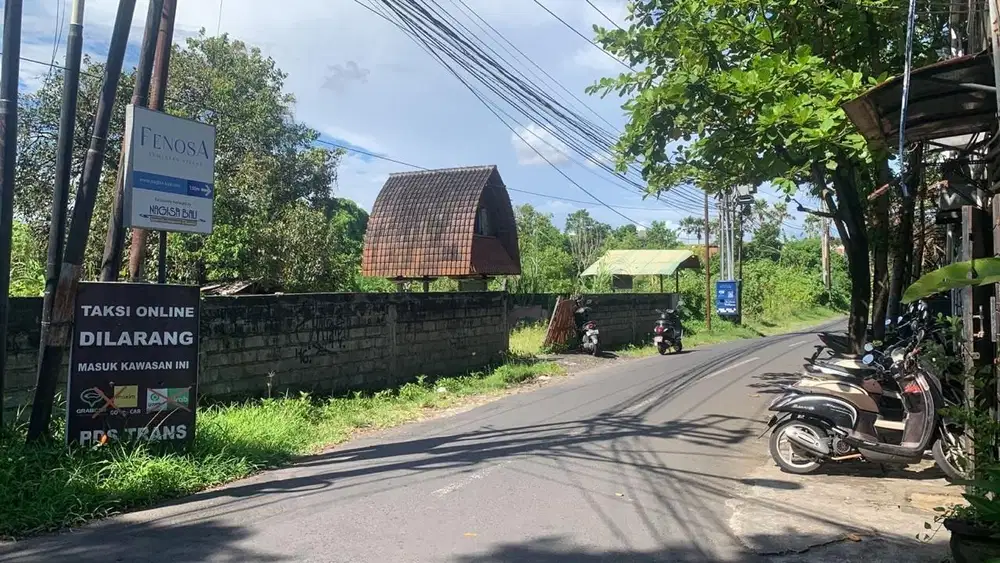 Tanah Utama Dewi Saraswati 3 Seminyak Badung