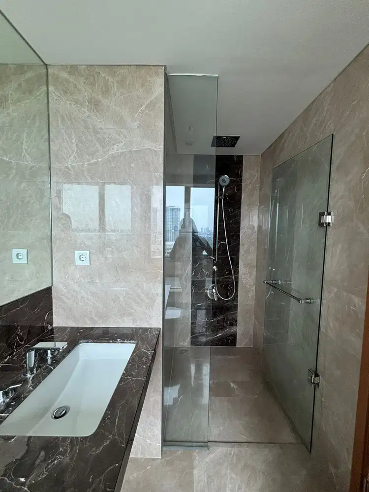 Di Sewa Murah Apartment 3BR Millennium Village Private Lift