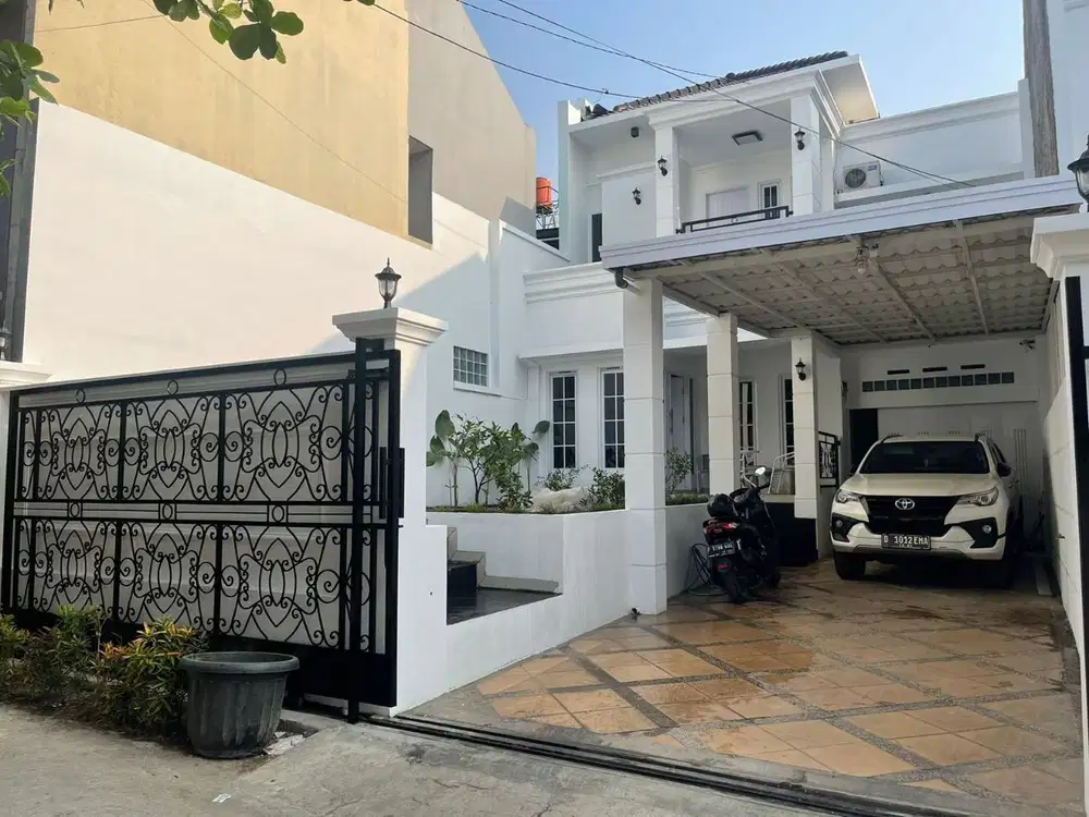 DIJUAL RUMAH BAGUS TERAWAT CLASSIC MODERN KAWASAN KIARASARI BUAHBATU