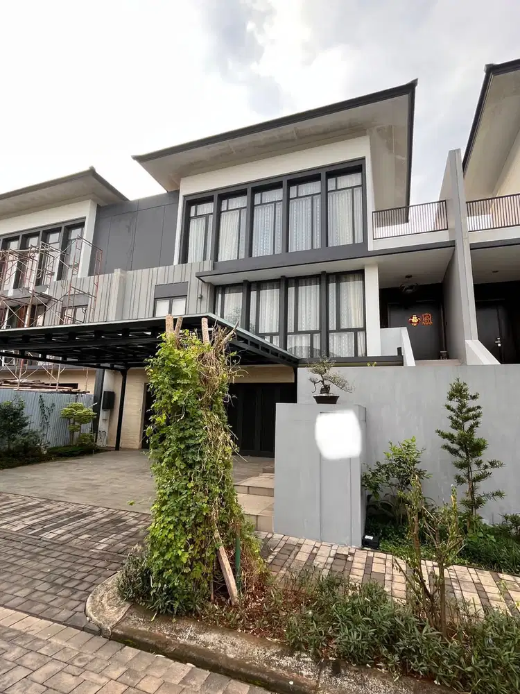 Dijual/Disewakan Rumah Mewah BSD City Cluster Lakewood Navapark