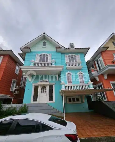 Rumah 2 Lantai di Sewakan Bagus di Cluster Omaha Village Gading Serpon