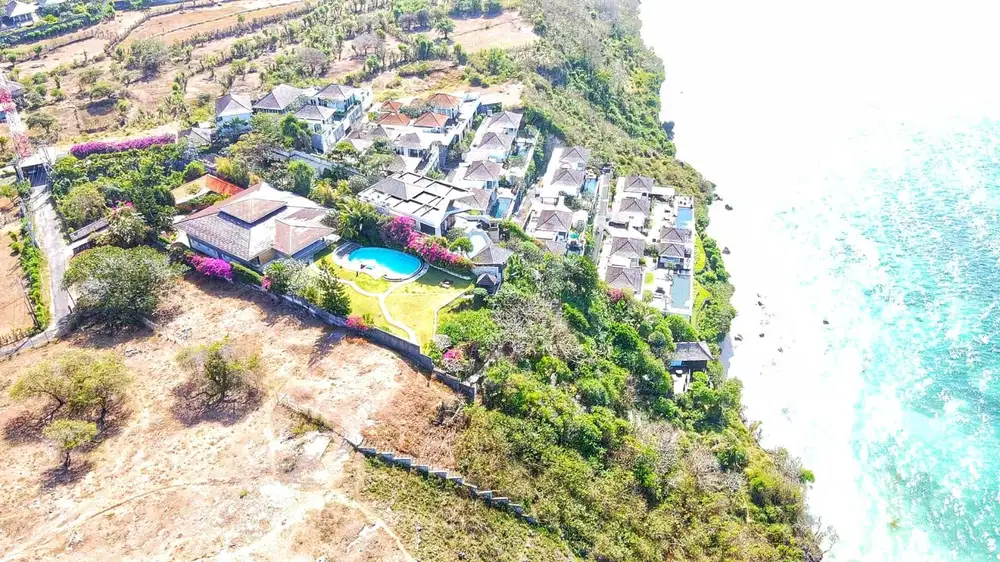 Villa cliff front sawangan nusa dua