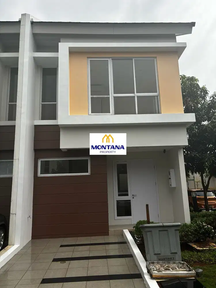 Disewa Rumah di MARTINEZ Posisi Hoek Siap Huni