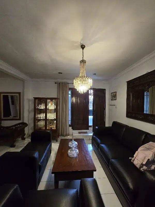 RUMAH LAMA PRIME AREA DI KALIBATA