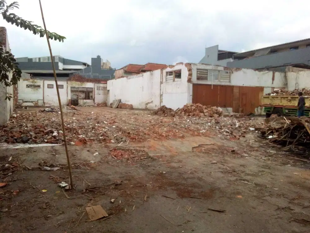 Tanah sayap pajajaran, jln besar luas 355m lm 9m