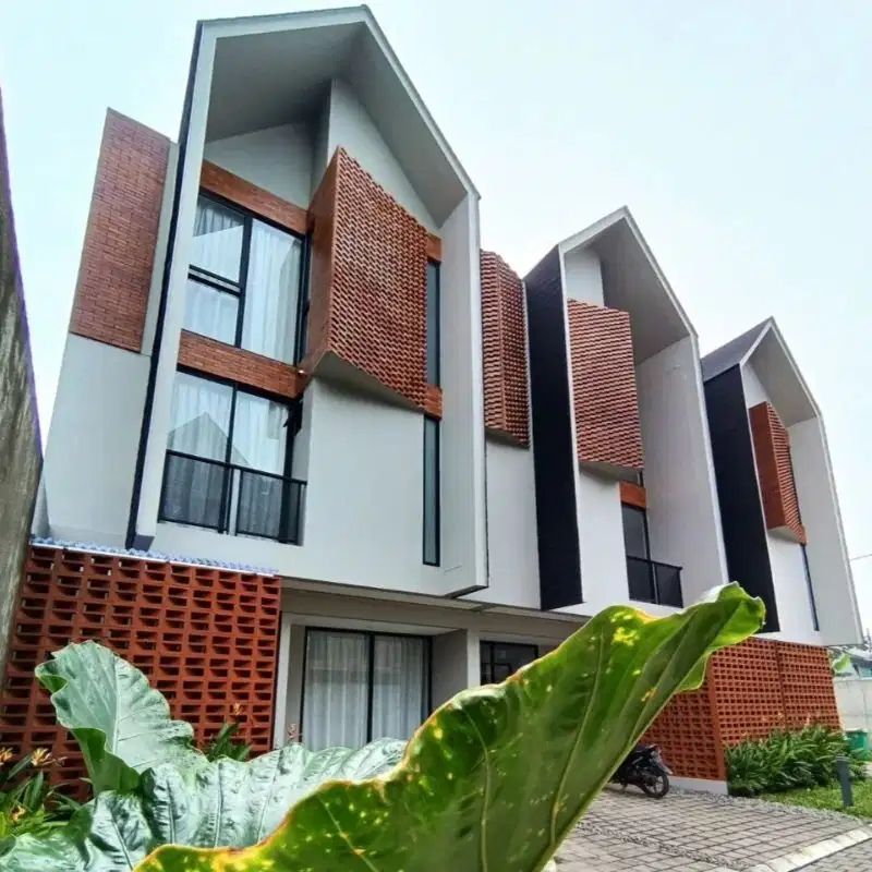 Rumah Cluster 3 Lantai dekat Bintaro dan Stasiun Jurangmangu