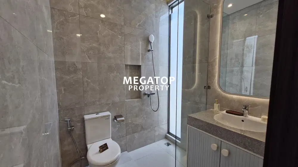 RUMAH VIEW DANAU DI CITRA GARDEN SERPONG DEKAT STASIUN CISAUK