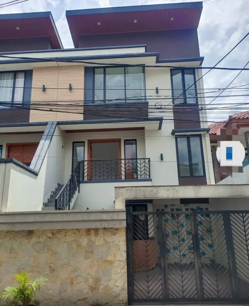 Dijual Rumah Mewah 3 Lantai Kalibata Jakarta Selatan