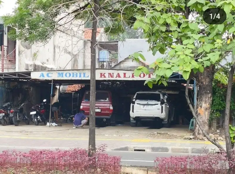 Tanah / bangunan bengkel
Jl. Raden Inten Duren Sawit Jakarta Timur