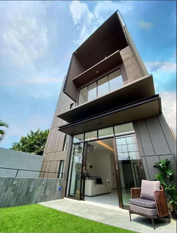 Rumah Dijual Brand New Di Kemang Lokasi Strategis Dekat SCBD