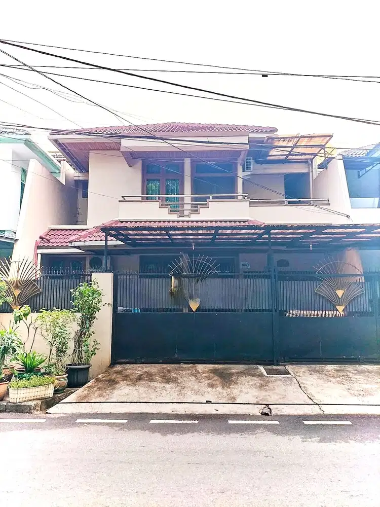 Rumah 2 Lantai Siap Huni di Sunter Kirana