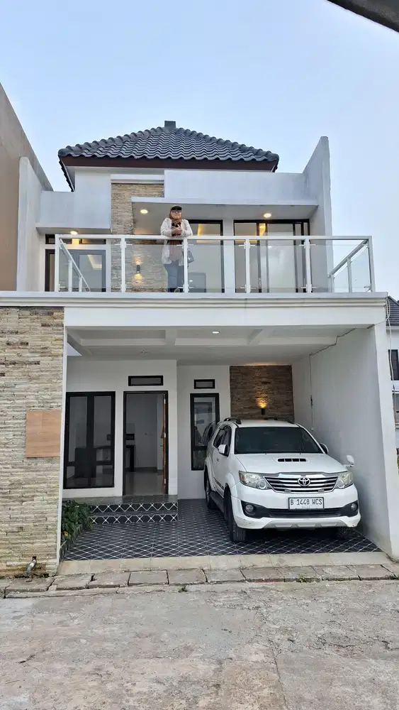 Rumah 2 lantai harga terjangkau free cicillan selama 1 tahun