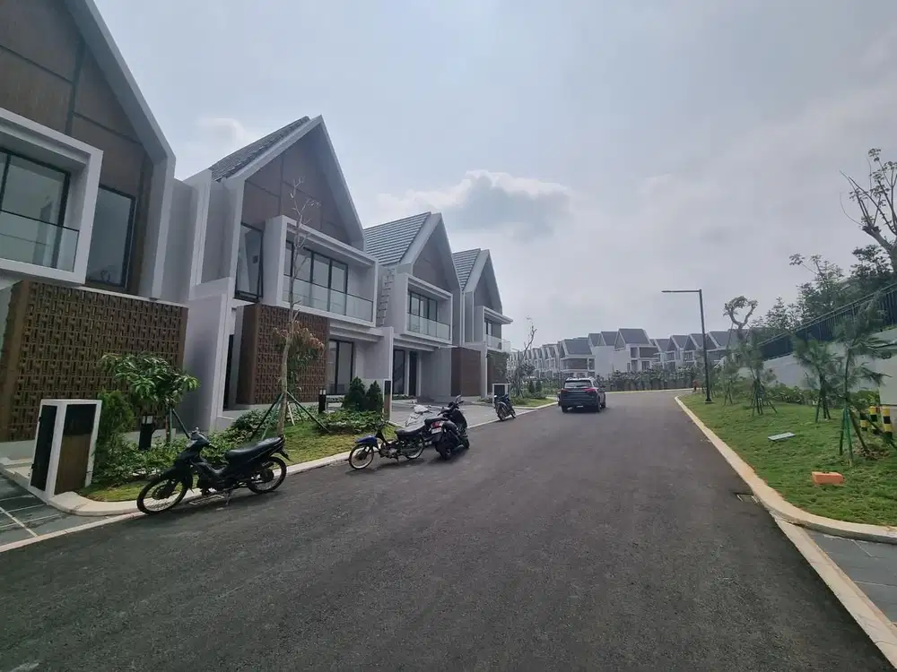 DIJUAL RUMAH 2 LANTAI DI SUMMARECON BOGOR