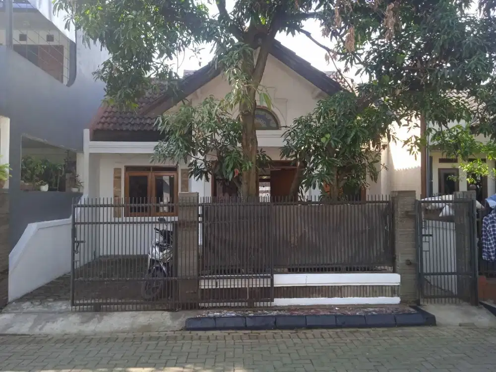 Rumah Siap Huni di Komplek Cipaganti Graha Ciwastra