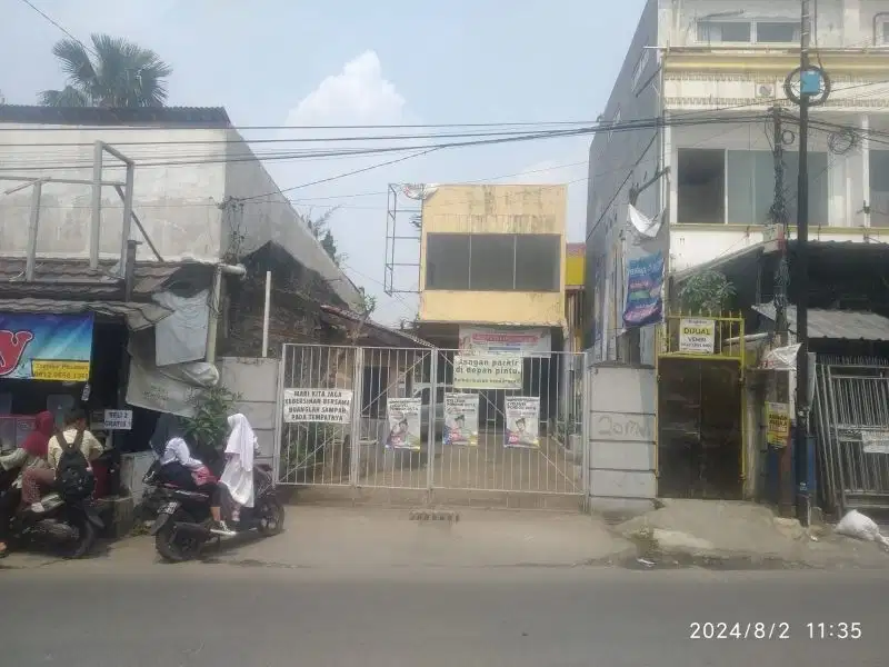 RUKO 2,5 LANTAI DI LAHAN LUAS POSISI STRATEGIS DI KELAPA DUA DEPOK