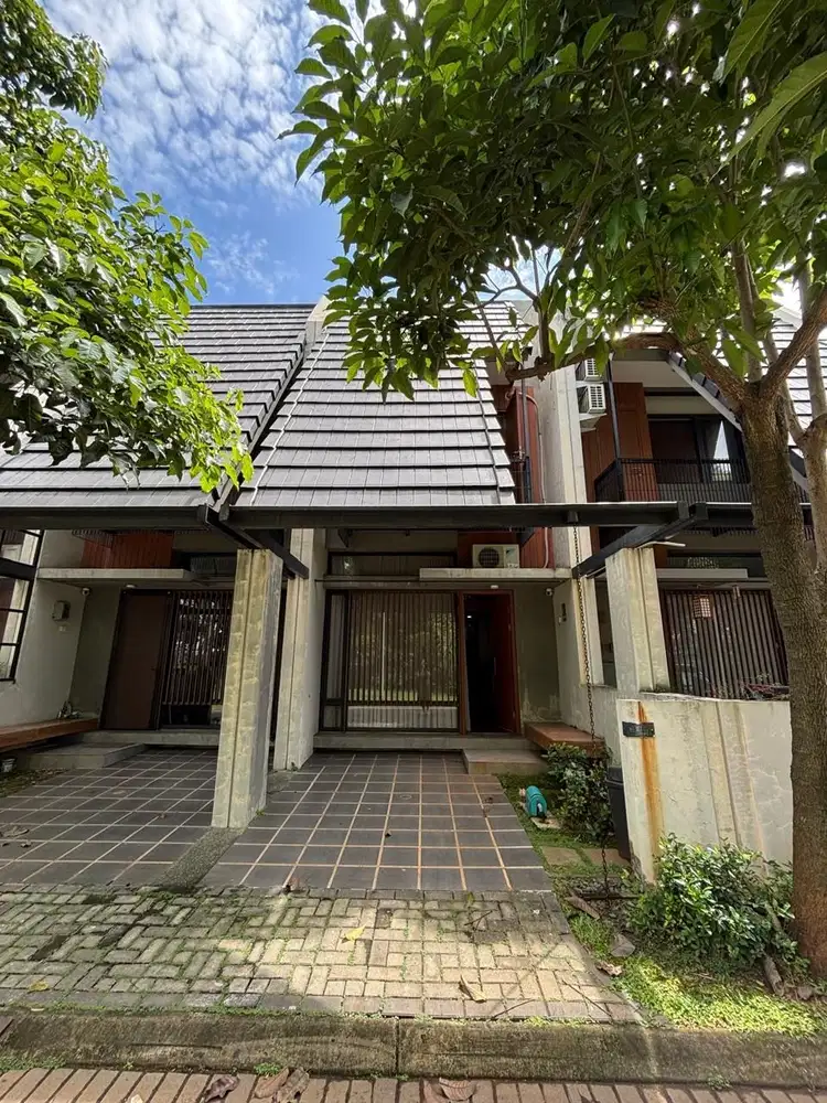 Rumah Full Furnished Depan Taman Fleekhauz - BSD