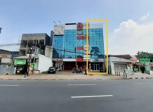 Dijual  Ruko 4,5 Lantai di Jl. Jatiwaringin Raya, Jakarta Timur