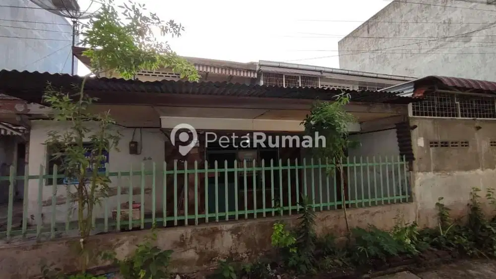 RUMAH TUA  UNTUK INVESTASI DAERAH BILAL