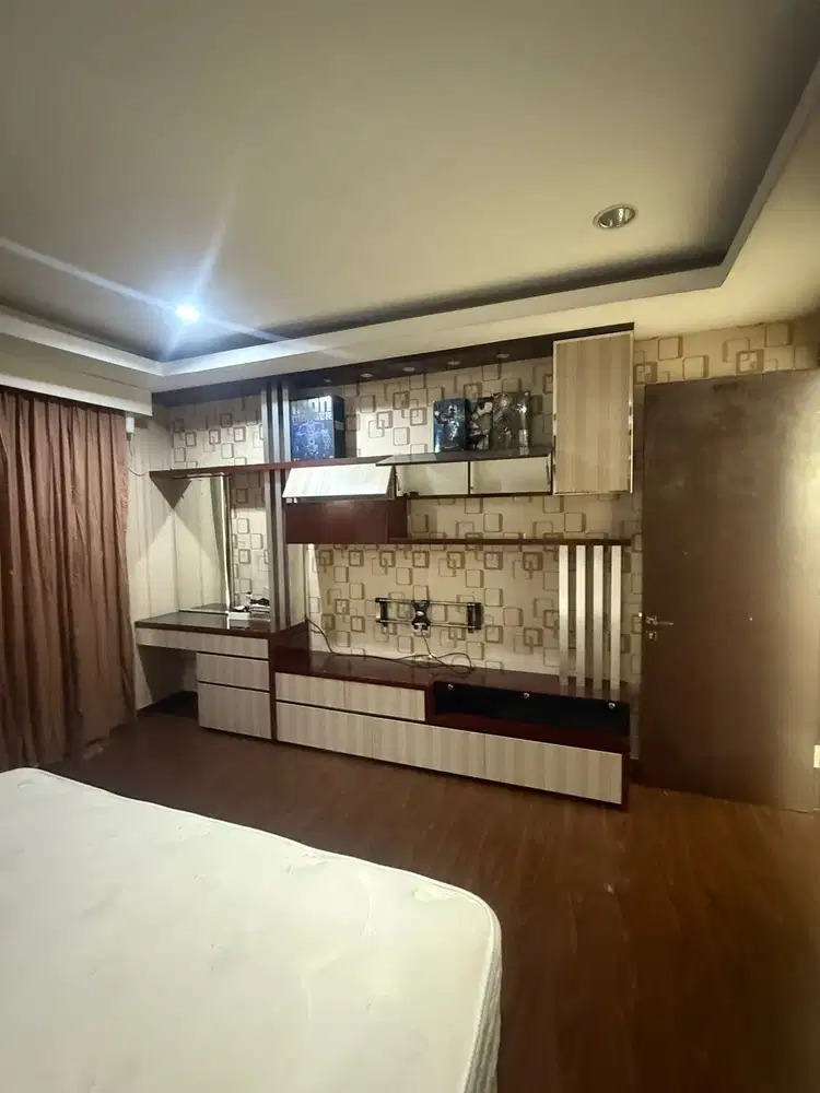 Sewa cepat rumah pik1 8x27 furnish