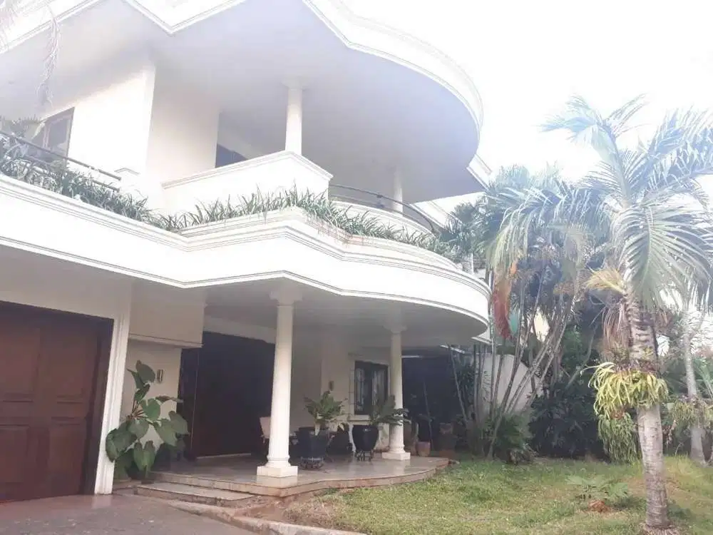 Dijual rumah Mewah Pinquin di Bintaro Sektor 3 .