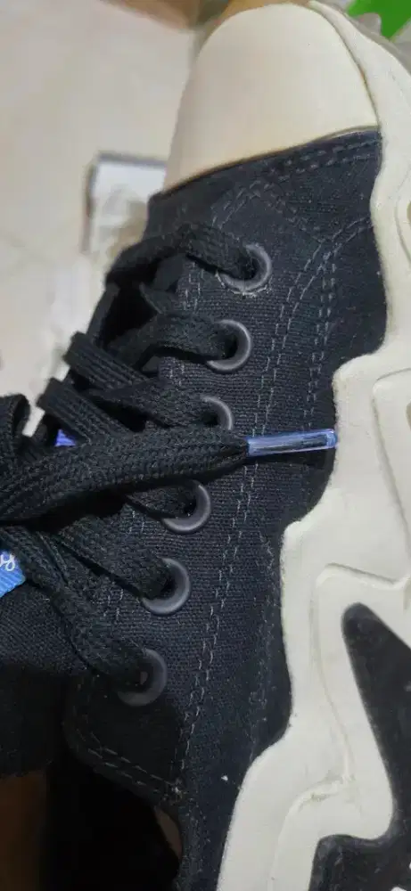 Jual sepatu converse like new