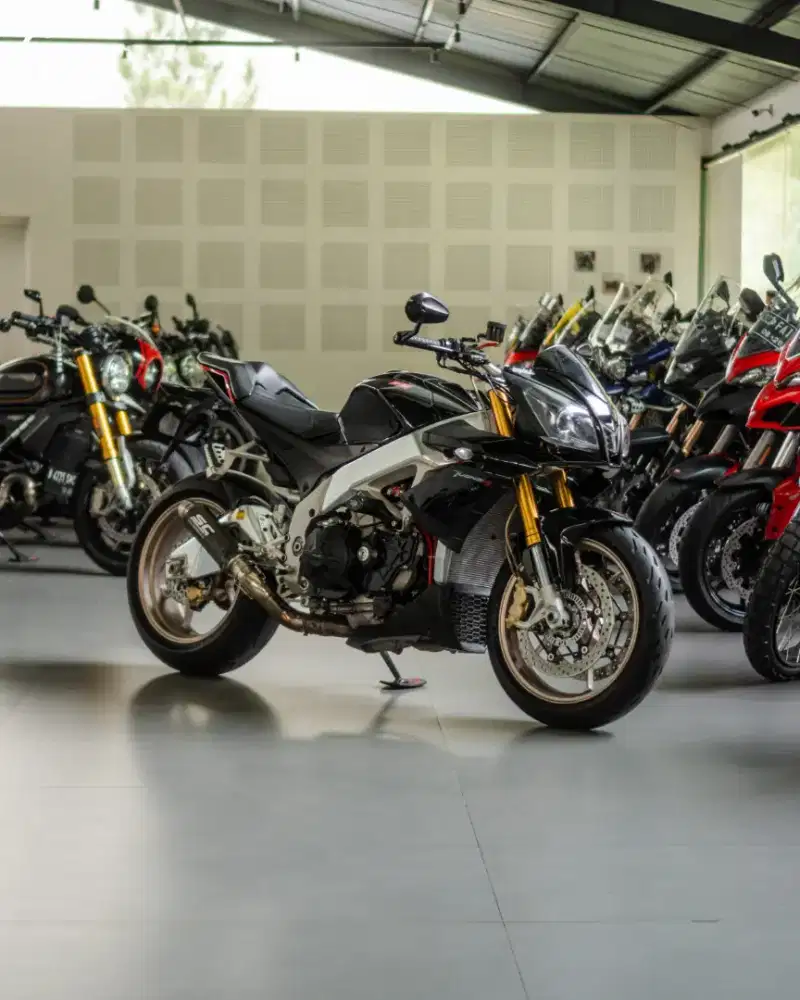 Aprilia Tuono APRC V4 1000 NIK 2014