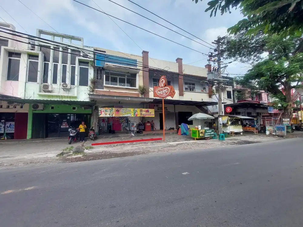 Ruko Strategis Murah Kampus UMS Tepi Jalan Ramai Gonilan Sukoharjo