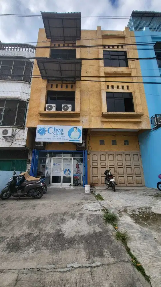 Ruko Jalan Gatot Subroto Rantau Parapat