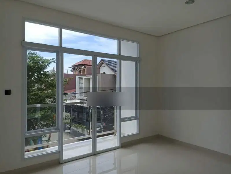 Rumah Minimalis Baru Selesai Dibangun di Pondok Gading Residence