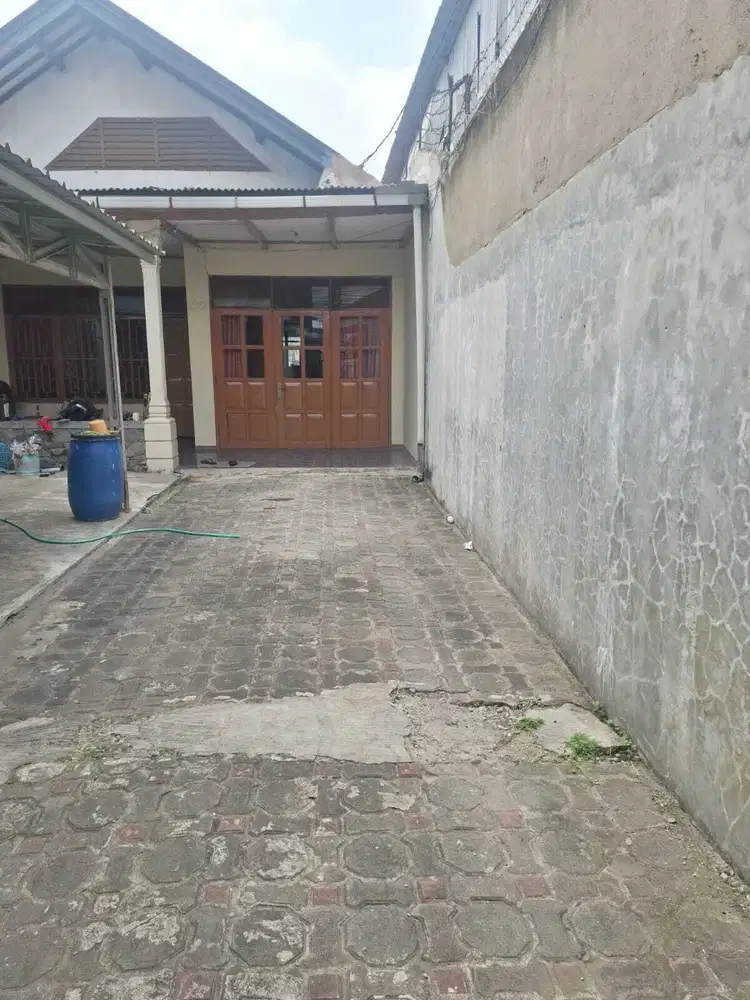 Disewakan Rumah di Padalarang Raya Mainroad