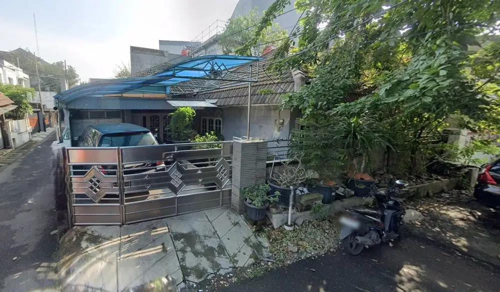 Rumah Lama Akses Jalan 1 Mobil Lokasi Strategis  di Tebet Utara
