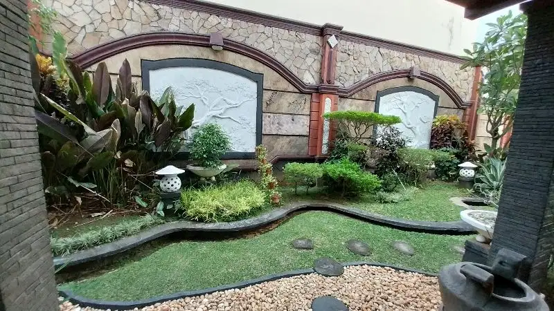 Pesona Khayangan Depok ada  Swimming Pool