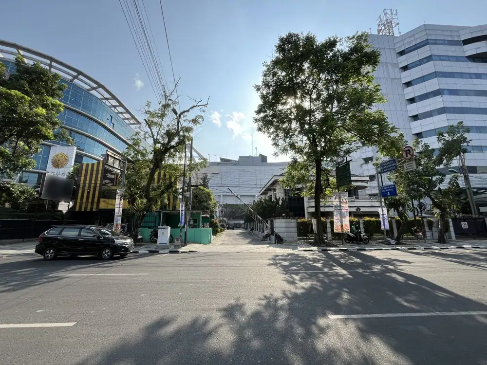 Tanah di Jalan Diponegoro ( Sebaris Sun Plaza / Maybank )