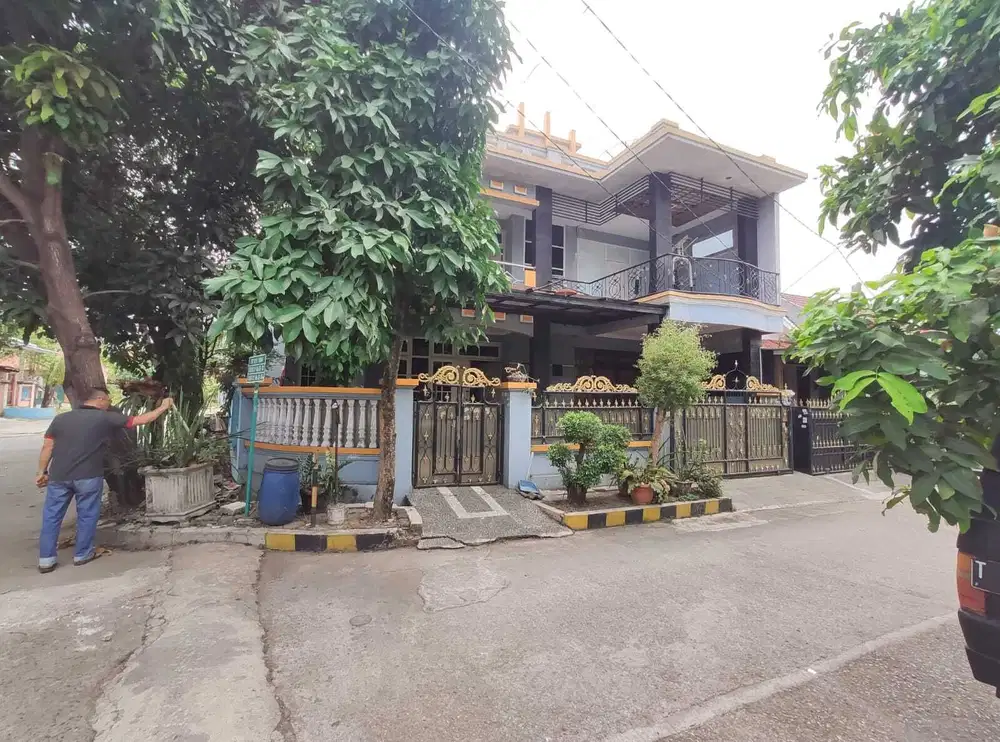 Rumah 3 Lantai Puri Peruri, Telukjambe, Karawang Barat dkt galuh mas