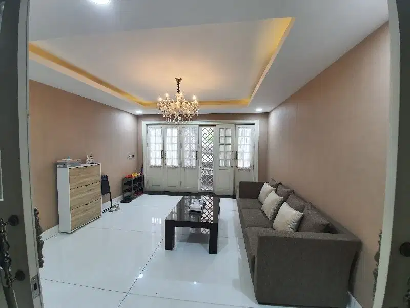 Komplek The Palace Residence