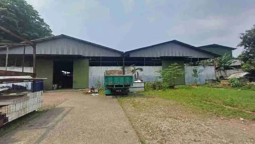 Dijual Melalui Lelang Gudang Strategis Curug Tangerang