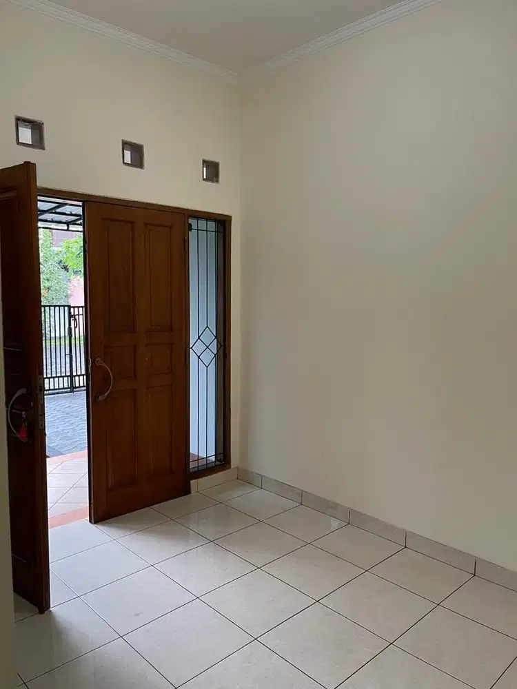 Disewakan Rumah Siap Huni di Batununggal